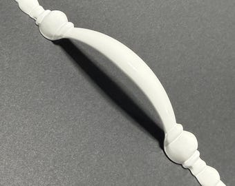 Traditional Minaret Style Drawer Pull with White Glossy Finish 3" Center