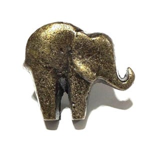 Elephant Knob made of Cast Iron with Bronze Finish Measuring 1-5/8" Width