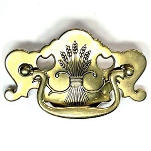 Chippendale Bail Pull mit Weizen Akzent Maßnahmen 3 "Zentren und 4-1 / 4 ""Gesamtlänge."