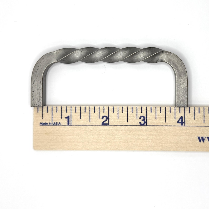 Hammered Effect and Twisted Metal in Pewter Finish Pulls and Knobs ...