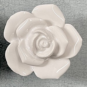 Ceramic Euro Rose Design White Single Hole Furniture Hardware