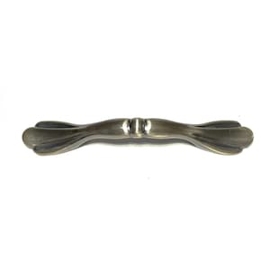 Gewölbte Tatze Stil Pull in Bronze Antik Finish 3 ""5-3 / 8" Gesamtlänge zu ziehen."