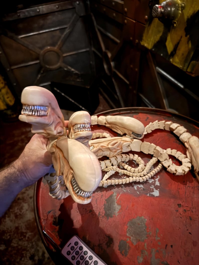 Flexible Chest Burster: Alien Romulus Edition, Decorative Fidget ...