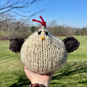 Knitted Support Chicken