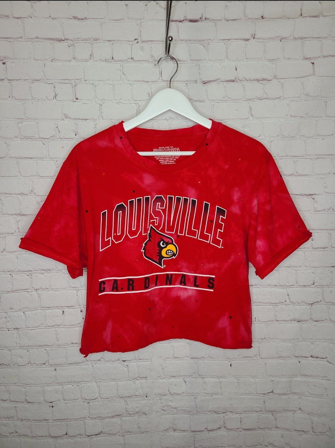 Lids Louisville Cardinals ZooZatz Women's Scenic State Crop T-Shirt - Red
