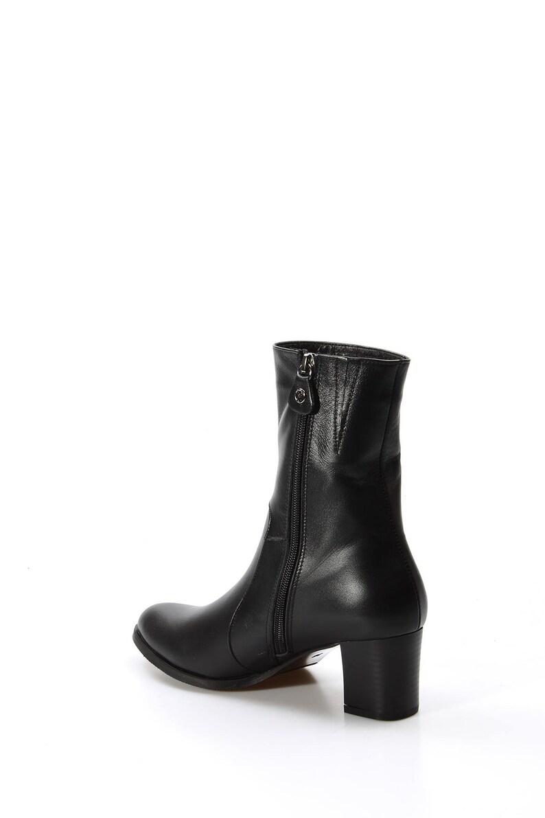 womens black sneaker boot