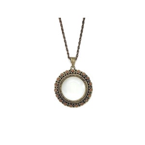 Vintage Style Bronze Magnifying Glass Pendant Necklace, Gift for Parents, Gift for Readers, Gift for Grandparents