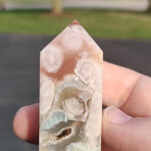 HQ Gorgeous Green Flower Agate Tower U-F with druzy cave!