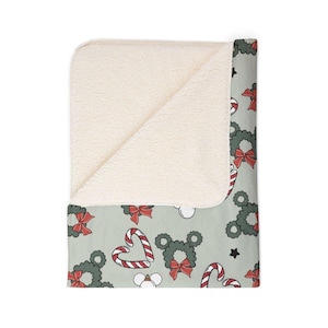 SHERPA PRE ORDER - Magical Wreath Blanket