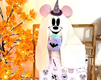 Almohada fantasmal de bruja Minnie + lista para enviar