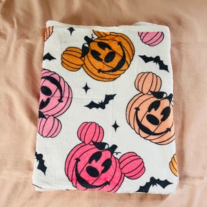 PRE-ORDER magical Pumpkin Blanket ADULT