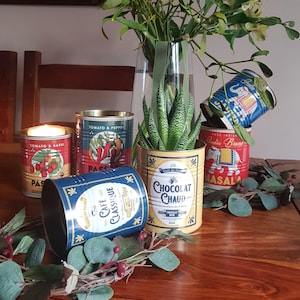 Pair of Vintage-style Decorative Tins