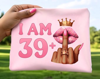 39 más dedo medio, 39 más 1 cumpleaños PNG, Es mi cumpleaños, Cumpleaños de mujeres negras PNG, 40 cumpleaños, Reina diva de cumpleaños, 39 más uno