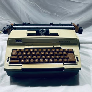 Vintage Montgomery Ward Cartridge Mark X Electric Typewriter