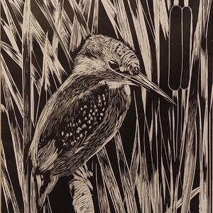 Stampa artigianale di martin pescatore in linoleum – Arte unica in bianco e nero su carta di riso giapponese, opzione passe-partout disponibile