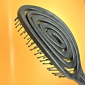 Hairbrush specially designed for curly hair - care and definition for your curls, hair massage brush