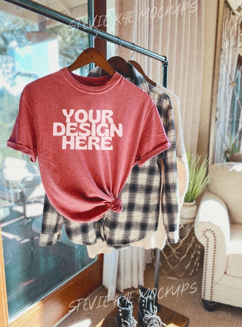Comfort Colors C1717 Mockup, Crimson Mockup, Crimson T-shirt, Comfort Colors Mockup, Hängande Comfort Colors Mockup, Comfort Colors Mockup bild 1
