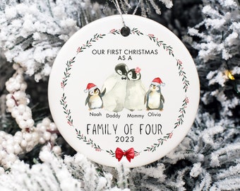 Famiglia di 4 bambini Primo ornamento di Natale Pinguino Regalo di Natale personalizzato Ornamento per il nome della famiglia Membri della famiglia Primo ricordo di Natale