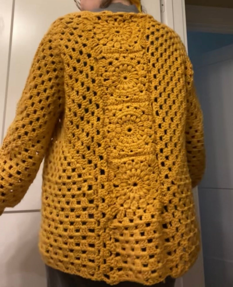 Cardigan au crochet personnalisé image 2