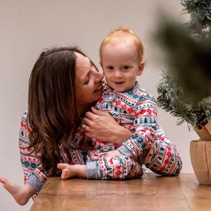 Mommy and me christmas pajamas best sale