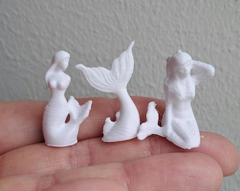 Miniature Dollhouse Mermaid Statue: 1/12 Scale Decor