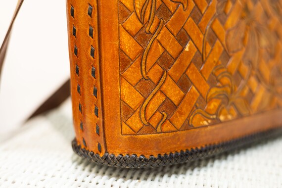 Vintage 80s Tooled Leather Handbag / Handmade Han… - image 4