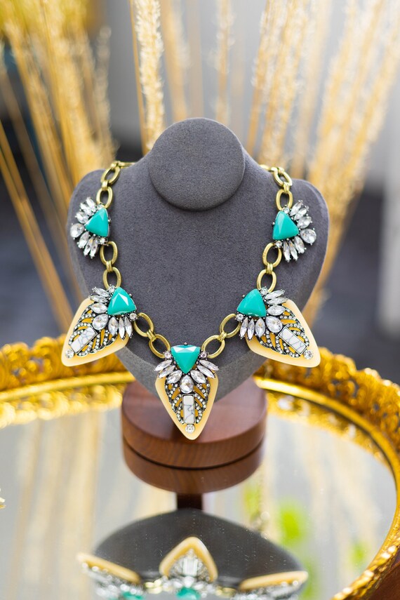 Fancy costume jewelry necklaces deals