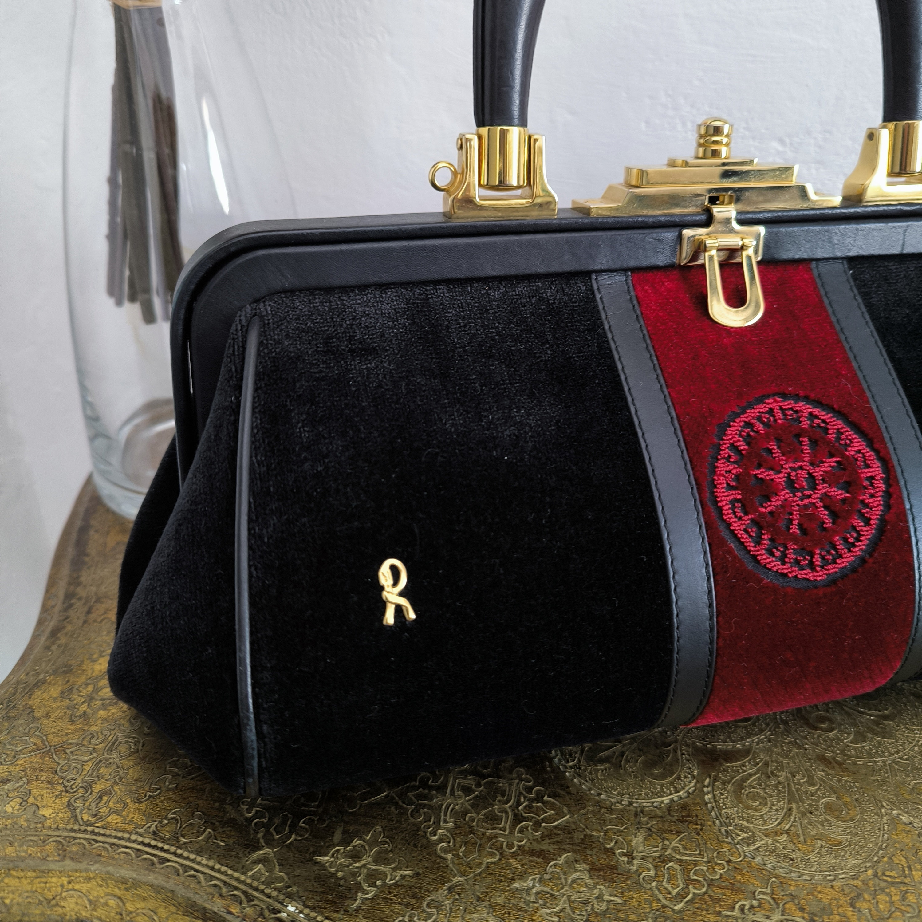 バッグ Vintage Roberta di Camerino Bagonghi Bag Authentic Vintage Roberta Di Camerino Bagonghi Hand bag