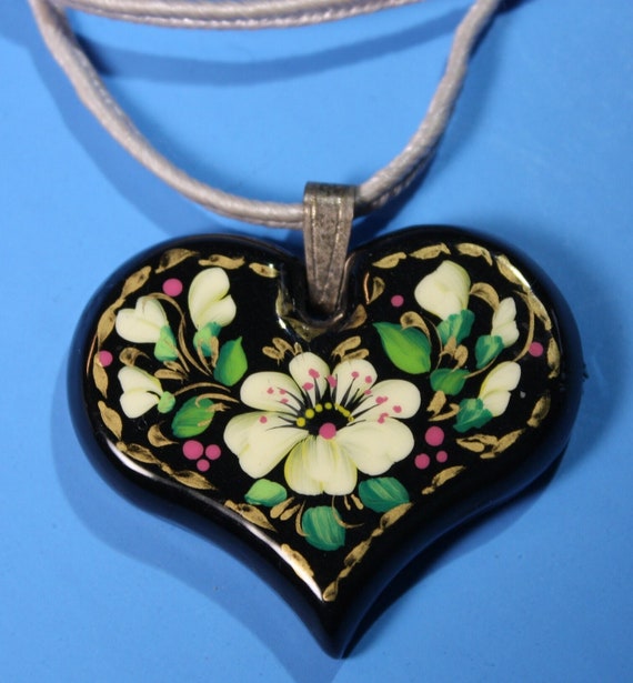 Vintage Necklace hand painted lightweight heart. B