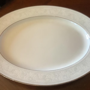 Vintage, Beautiful Noritake China Oval Platter,w/the Trudy pattern.Pretty gray,blue&white designw/silver trim.Good used cond. 11 1/2 x 8 3/4