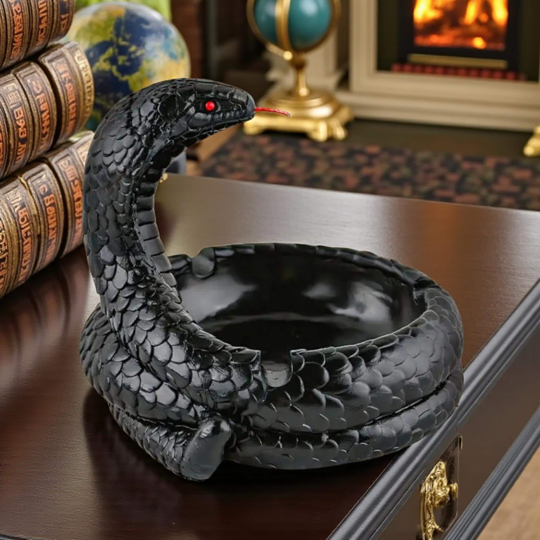 WACKOMARIAWOLF’S HEAD / SNAKE ASHTRAY新品 Fangsues Snake Cobra Shaped Cigarette Ashtray Creative Desktop