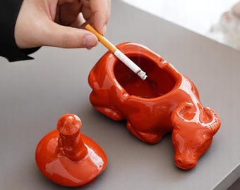 Lidded Ceramic Ashtray: Modern Fly-Proof Ash Holder