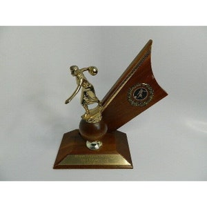 Vintage 1960-61 Womens 9.75” Wood Bowling Trophy w\Metal Figure