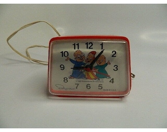 Vintage 1990 Alvin and the Chipmunks Toastmaster Inc 49-666 Electric Alarm  Clock