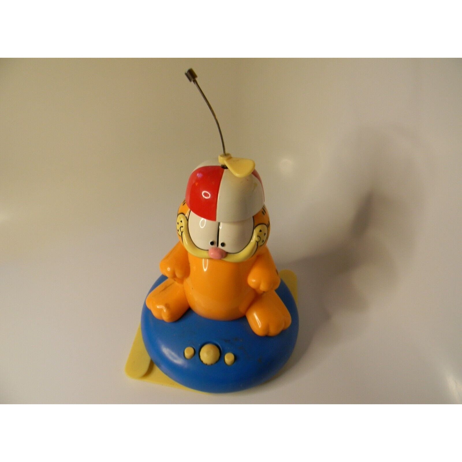 Vintage 11” Garfield Electronic Toy w\Spinning blade on Top of Hat