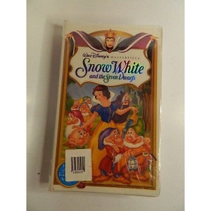 New Disney Masterpiece Collection Snow White and the Seven Dwarfs VHS Tape