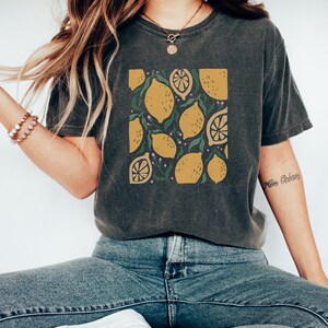 lemon T-shirt, modern lemon shirt, citrus shirt, cottagecore shirt, cottagecore lemon t-shirt, cottage core gift, t-shirt,