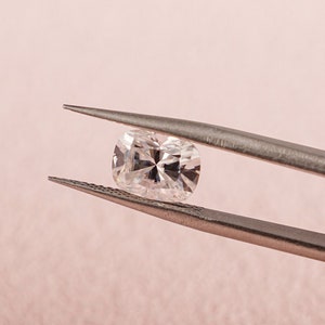 Elongated Cushion Cut D Color VVS1 Clarity GRA Certified Brilliant Cut Moissanite Loose Stone for Jewelry Making/ Jewelry Gift