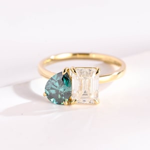 Toi et Moi Solid Gold Green Pear & Emerald Cut Moissanite Engagement Ring/ Double Stone Wedding Ring/ Christmas Gift for Girlfriend