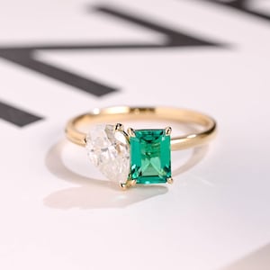 Toi et Moi 18K Solid Gold Lab Grown Emerald & Pear Cut Clear Moissanite Engagement Ring/ Double Stone Wedding Ring/ Gift for Girlfriend