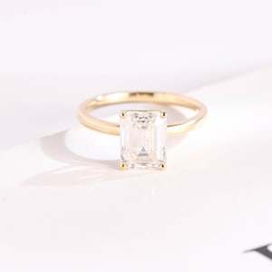 IGI Certified Emerald Cut Lab Grown Diamond Engagement Ring, Solid Gold D/VS1 Diamond Minimalist Bridal Ring, Promise ring, Proposal Ring