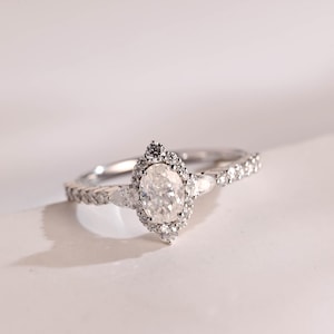 IGI Certified Oval Lab Grown Diamond Engagement Ring, Solid Gold D/VS1 Diamond Unique Proposal Ring, Anniversary Gift for Wife