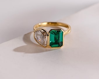 IGI Certified Toi et Moi Pear Lab Grown Diamond & Lab Grown Emerald Engagement Ring, Solid Gold D/VS1 Diamond Double Stone Bezel Ring