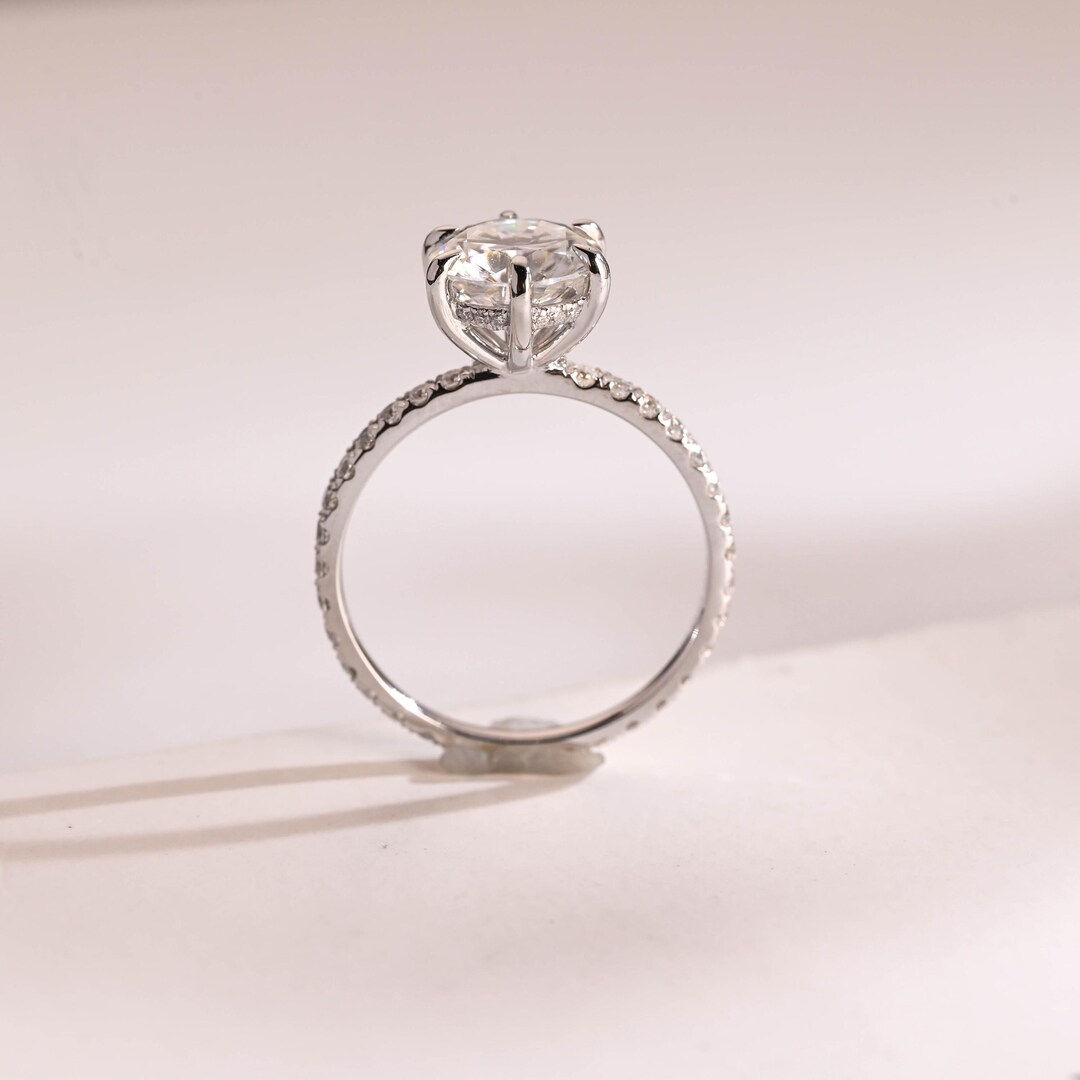 IGI Certified Round Cut Lab Grown Diamond Engagement Ring, Solid Gold D ...