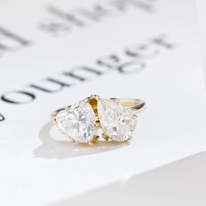 9K / 14K / 18K Massivgold Toi et Moi Herz & Birne Moissanit Verlobungsring, Zwei Stein Ehering, Doppelstein Ring, Jubiläumsgeschenk