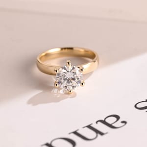 9K/14K/18K Solid Gold Round Cut Moissanite Engagement Ring, Handmade Promise Ring for Her, Anniversary Gift for Women, Best Gift For Her
