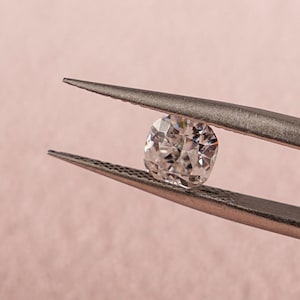 Cushion Cut D Color VVS1 Clarity GRA Certified Crushed Ice Moissanite Loose Stone for Jewelry Making, Rings, Earrings/ Jewelry Gift