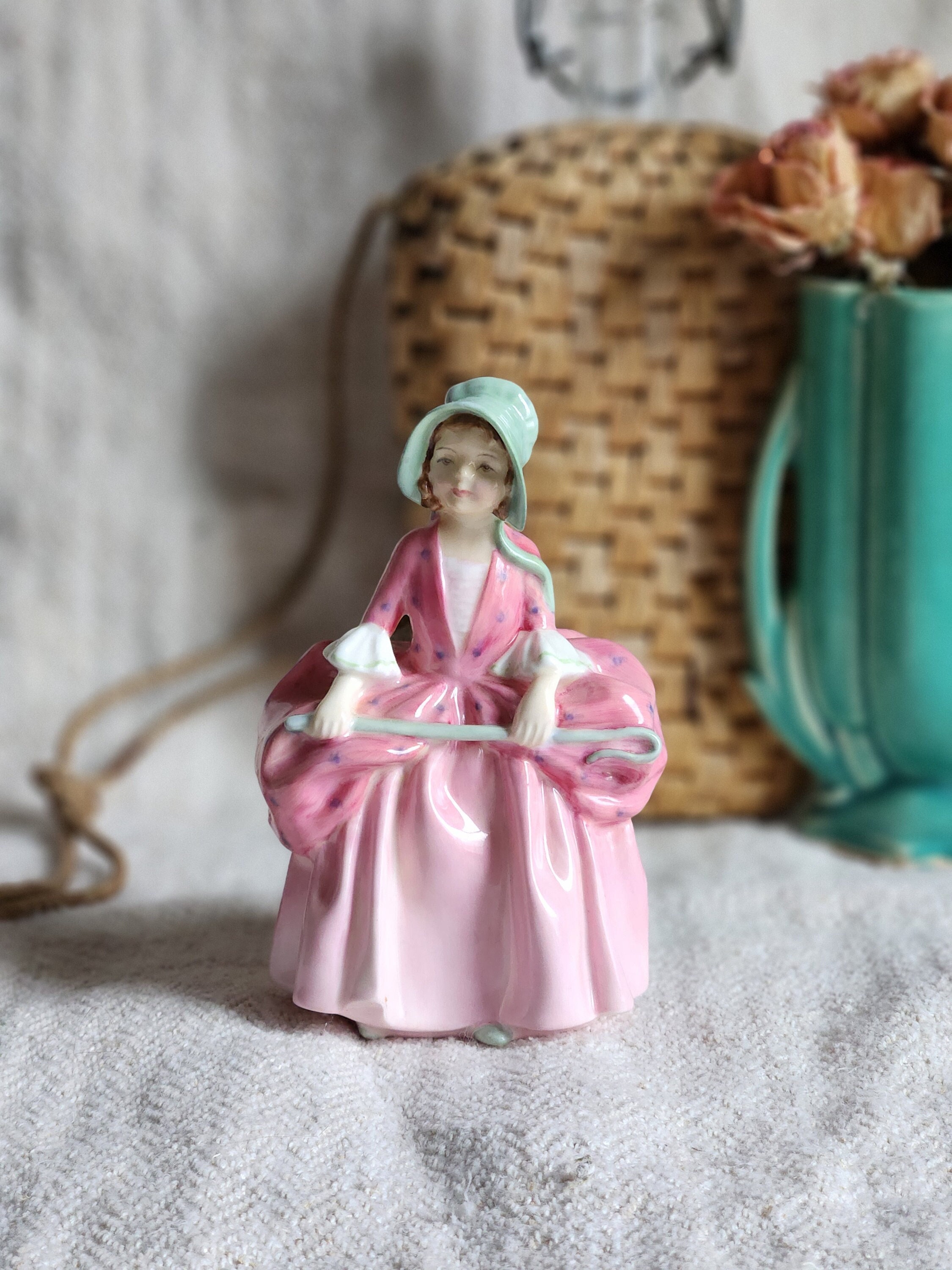 ロイヤルドルトンBopeep(ボー・ピープ)・フィギュリン