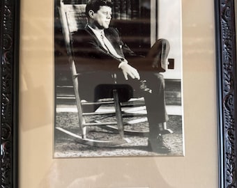 Historical Signatures with Certificates of Authenticity