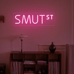 Letrero de neón Smut ST/Regalo para lectores/Regalos para clubes de lectura/Amante de Smut/El lector de Smut/Regalo de cumpleaños LED hecho a mano/Señal de calle/Señal de libro